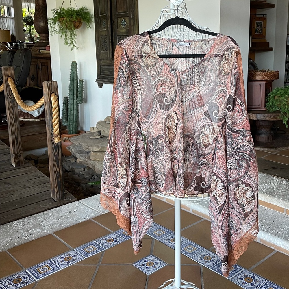 rave Vintage Blouse with Kimono/Bell Sleeves